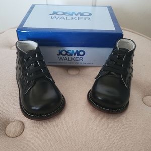 Josmo Black Patent Ostrich Baby Walker Shoes  Sz 2